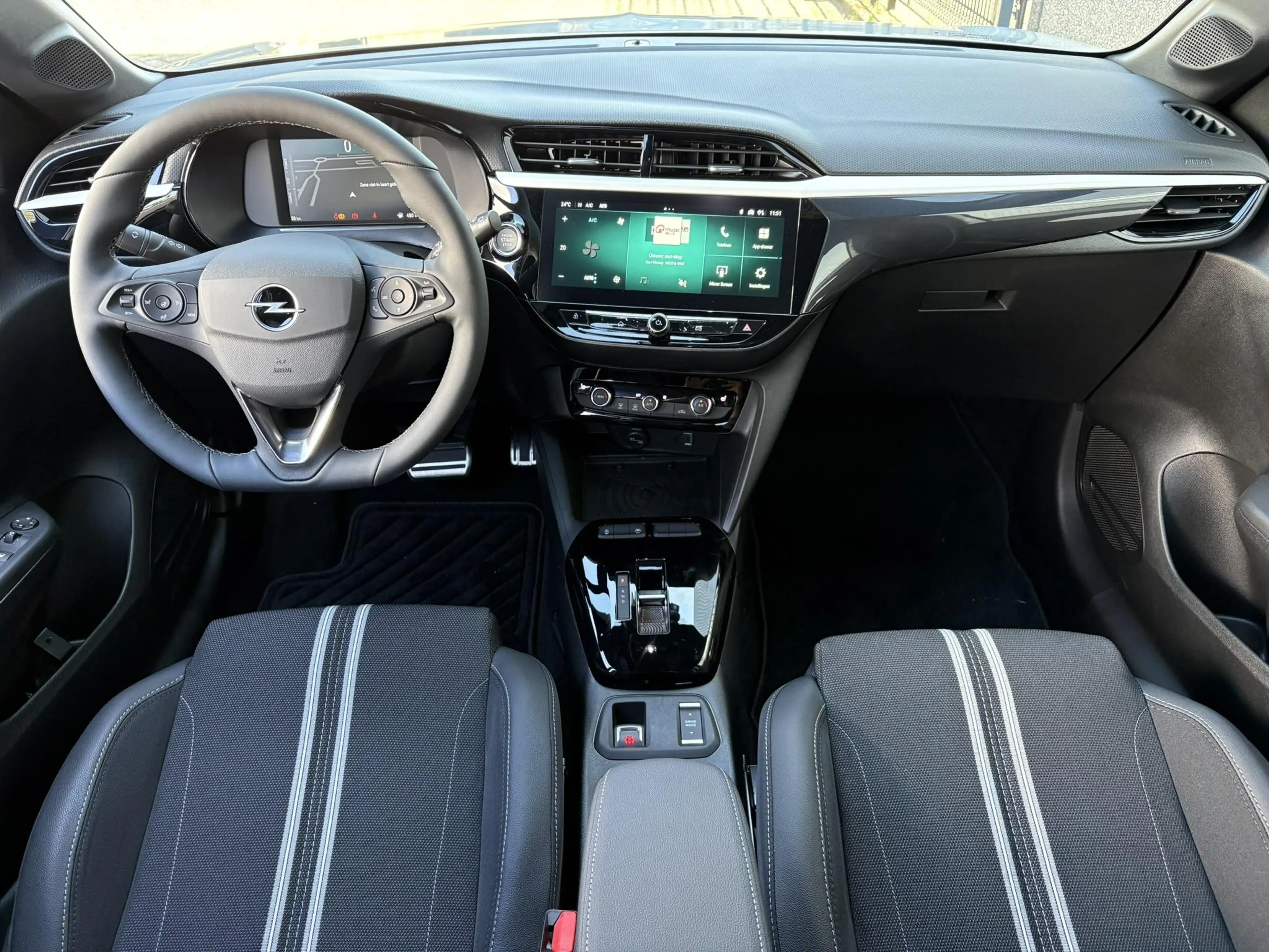 Opel Corsa 1.2 Turbo Hybrid GS — photo 12