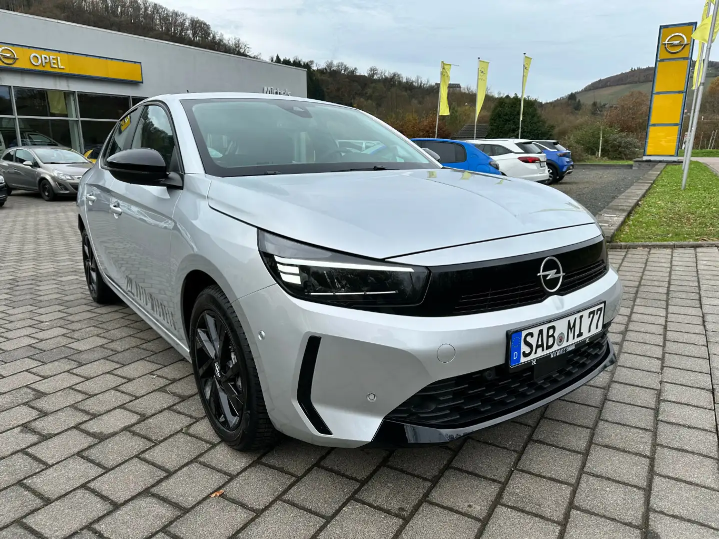 Opel Corsa 1.2 Turbo Silber - 1