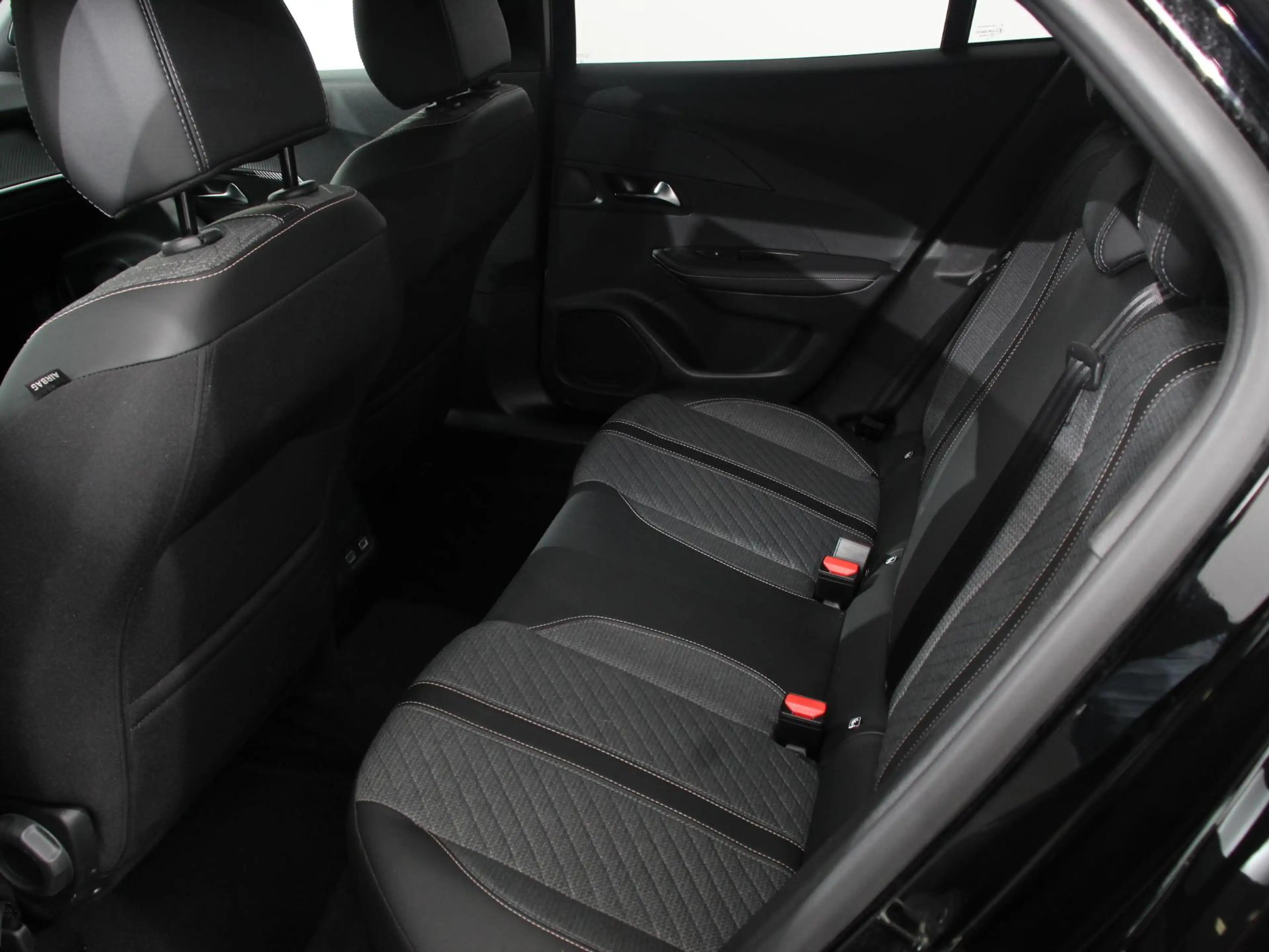 Peugeot e-2008 EV Allure Pack 54 kWh Navigatie Apple Carplay/Andr — photo 10
