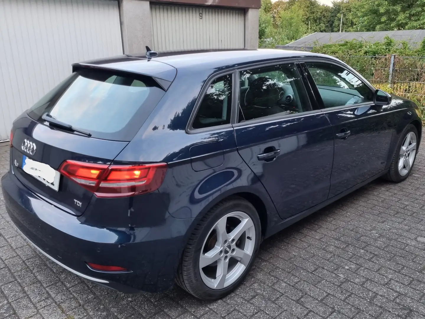 Audi A3 A3 2.0 TDI Limousine Blau - 2