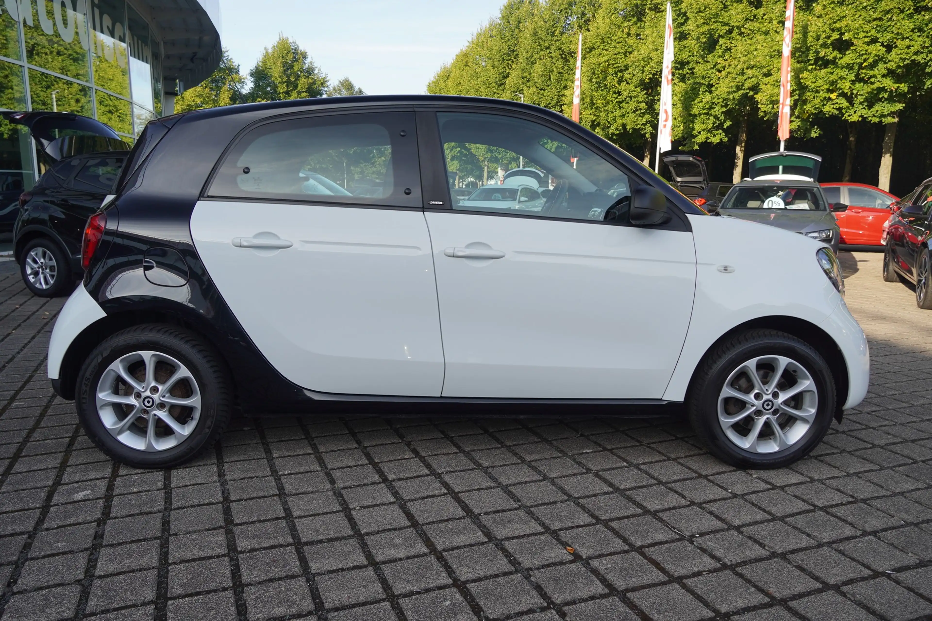 smart forFour Forfour 1.0 Passion Klima Sitzheizung Tempomat — photo 5