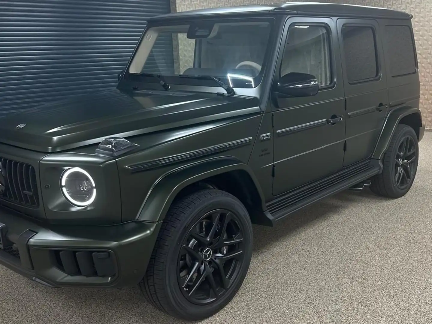 Mercedes-Benz G 63 AMG Verde - 2