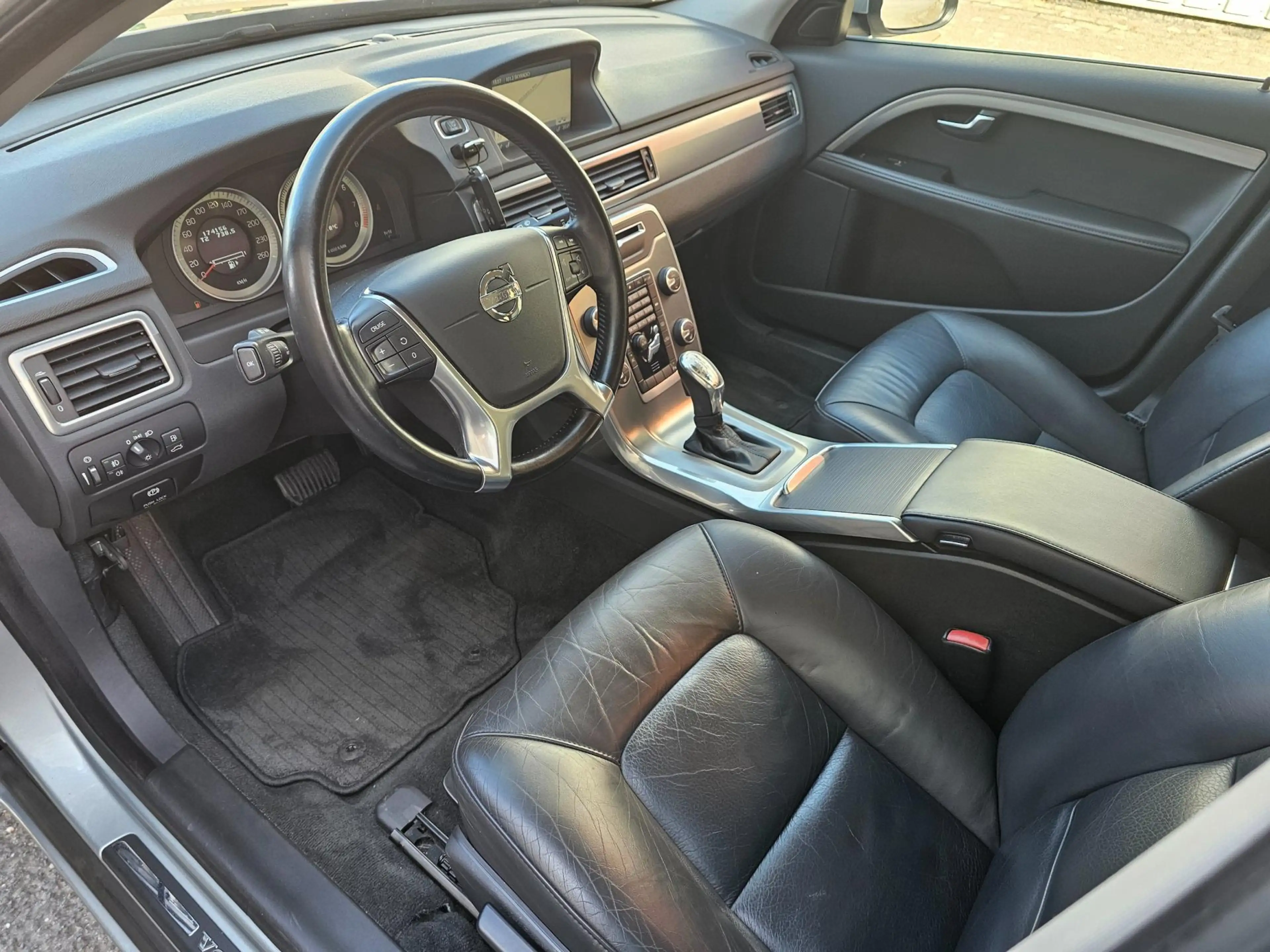 Volvo V70 1.6 T4 Nordic Automaat BJ.2013 / Navi / Leder / Xe — photo 10