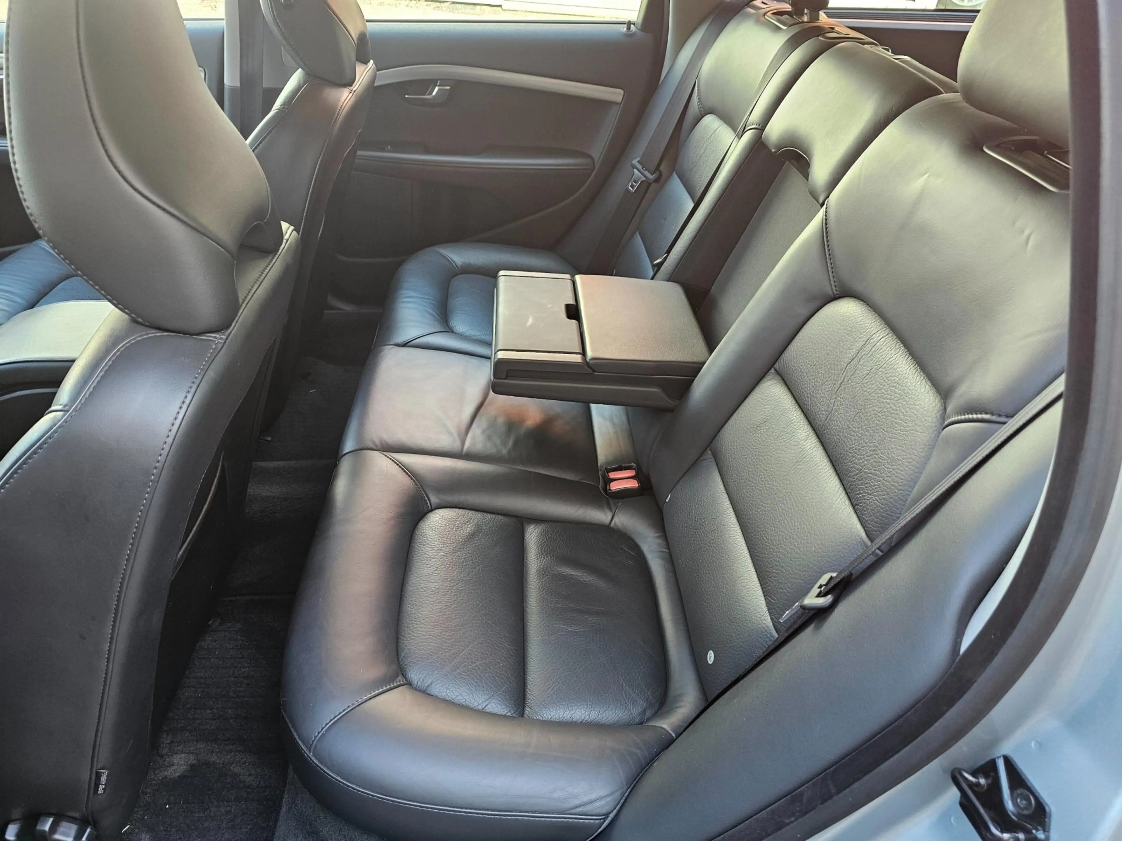 Volvo V70 1.6 T4 Nordic Automaat BJ.2013 / Navi / Leder / Xe — photo 12