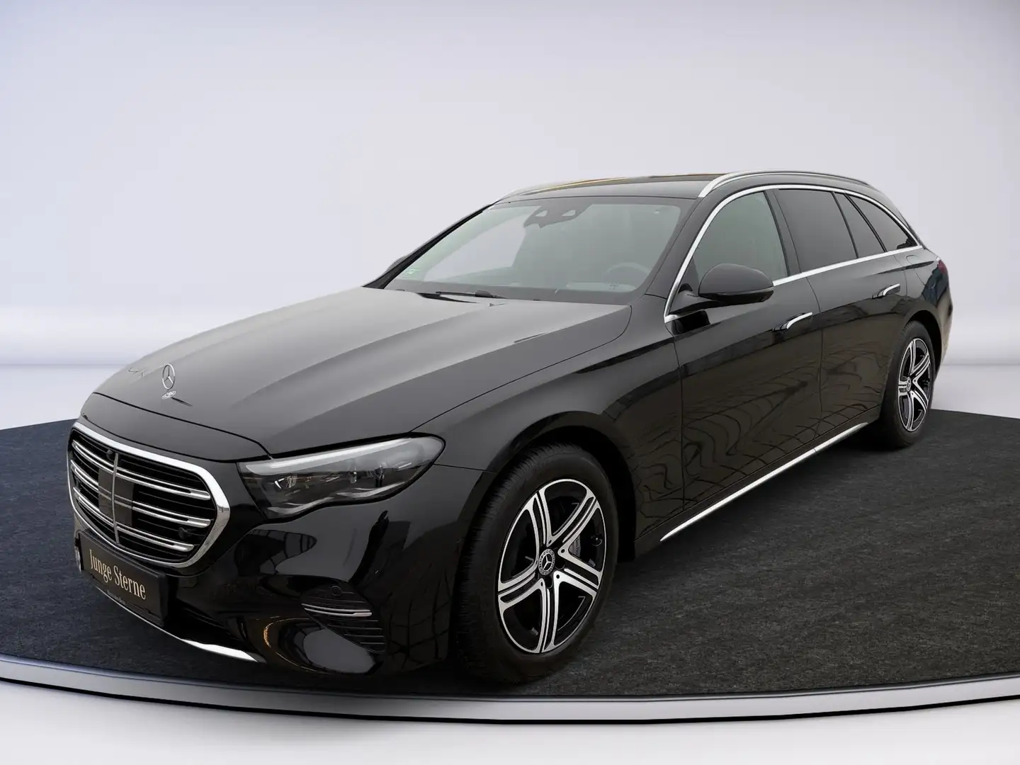 Mercedes-Benz E 300 de 4MATIC T-Modell LP: € 100.142,- Noir - 2