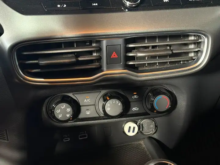 Nissan Juke 2025, foto 32