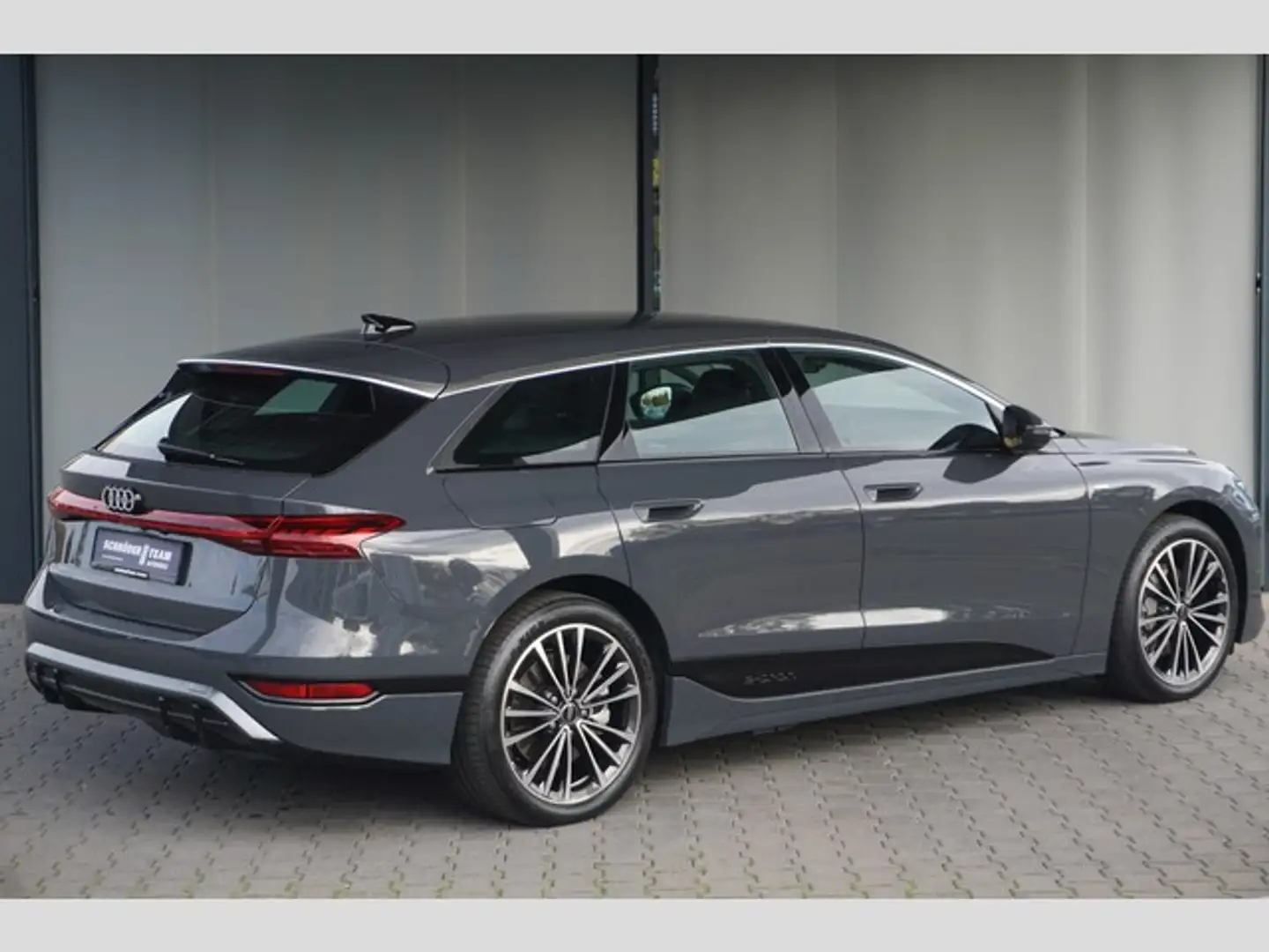 Audi A6 e-tron Avant performance 270 kW S line ACC LED Grau - 2