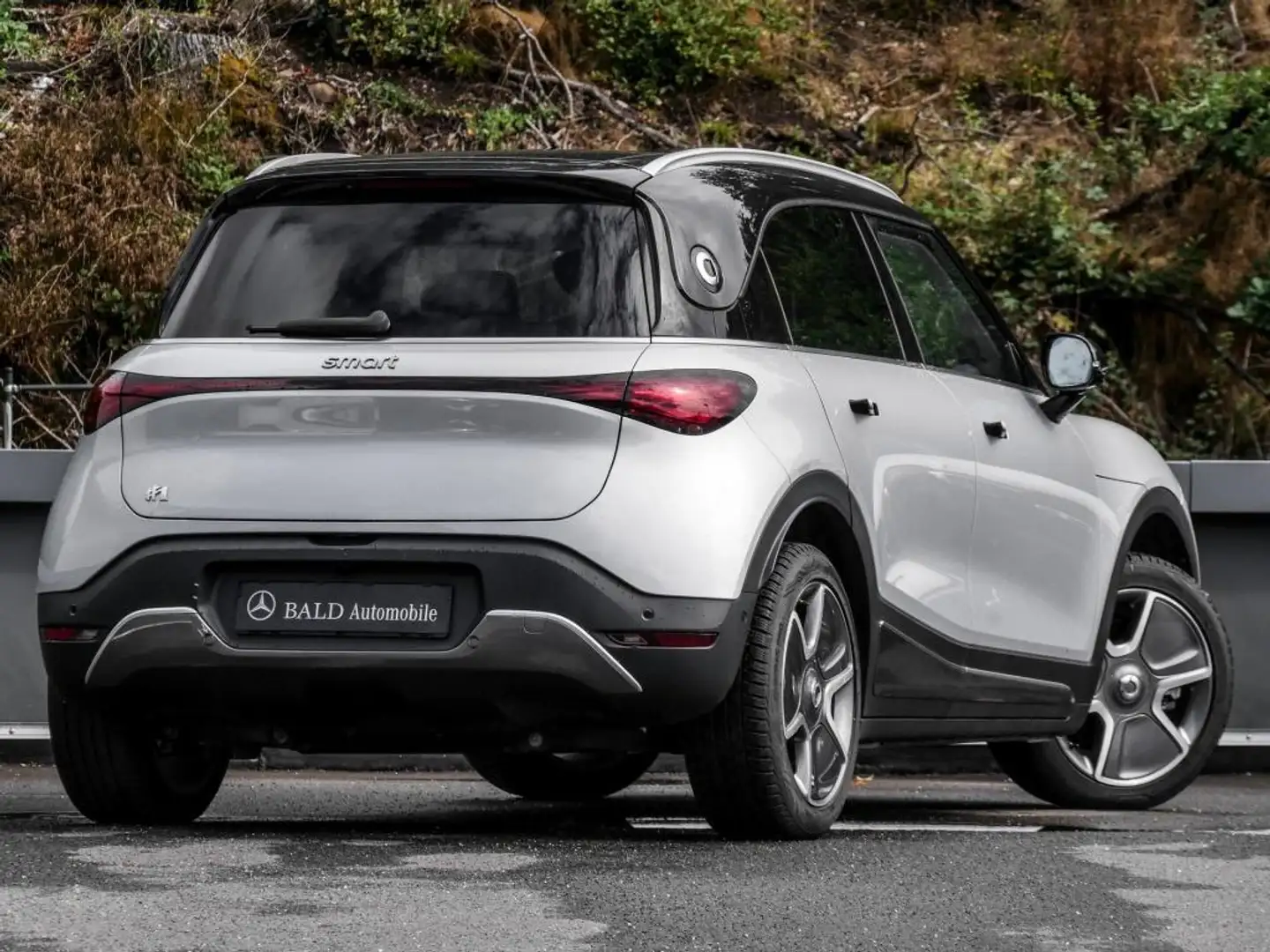 smart #1 Pulse AWD #Pano#Memo#Distr#Ambi#360°#Head-up Silber - 2