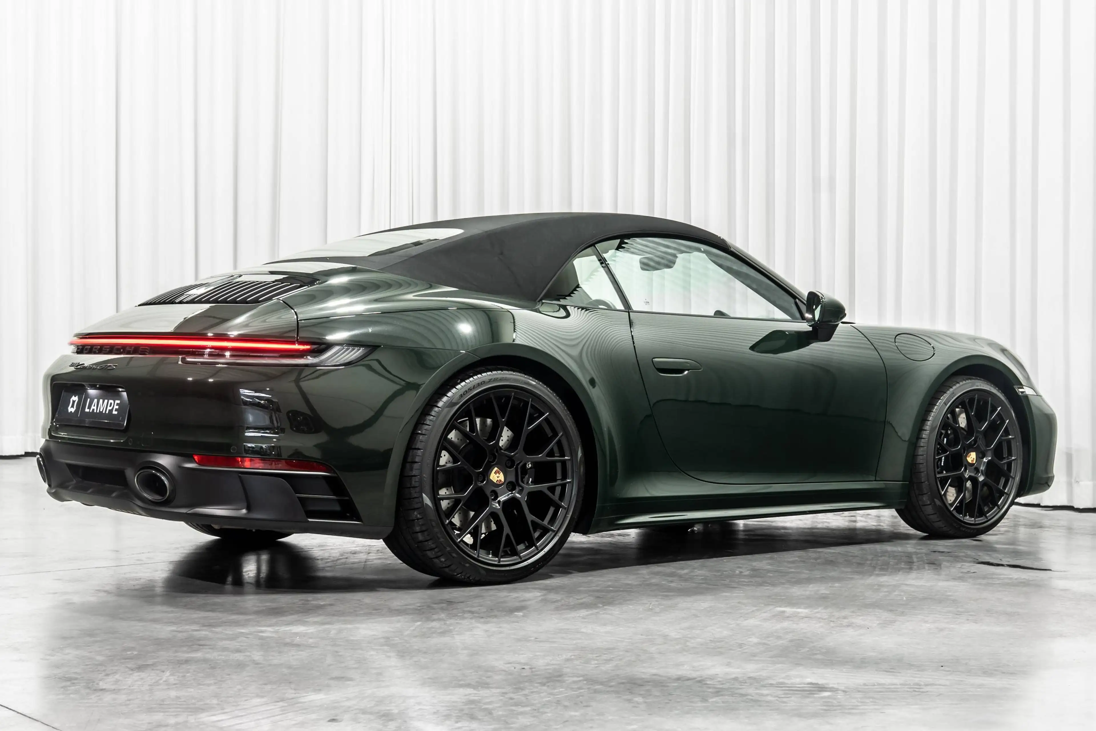 Porsche 911 992.1 Carrera GTS Cabriolet PTS Brewster Green BOSE Achterassturing — photo 13