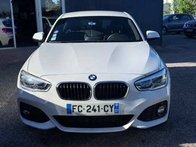 BMW 1 Series view 2