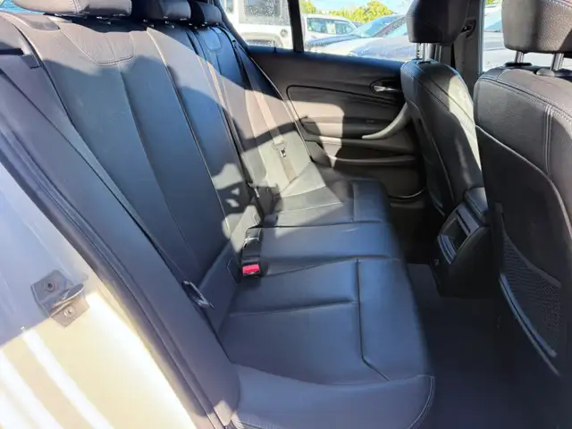 BMW 1 Series view 12