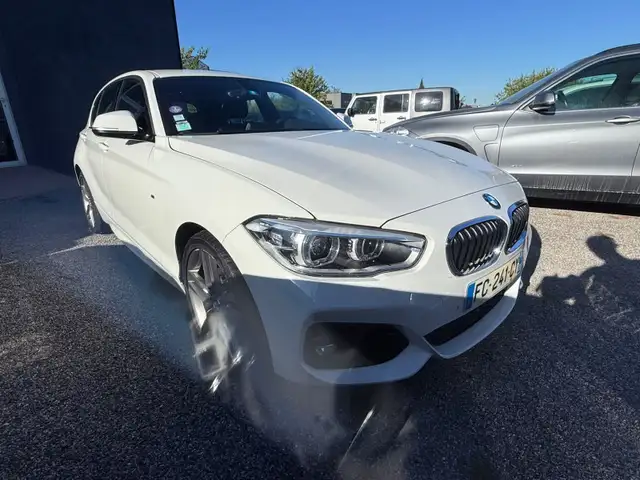 BMW 1 Series view 6
