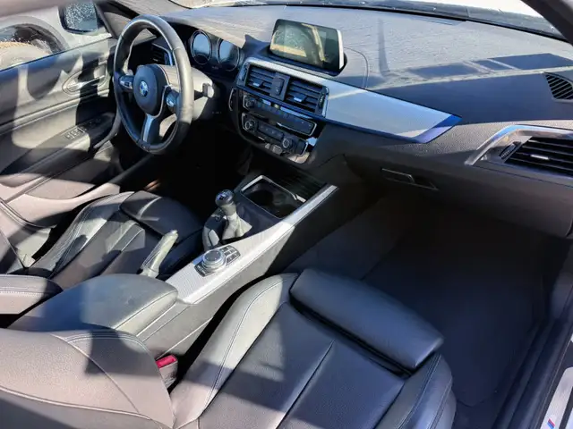BMW 1 Series view 14