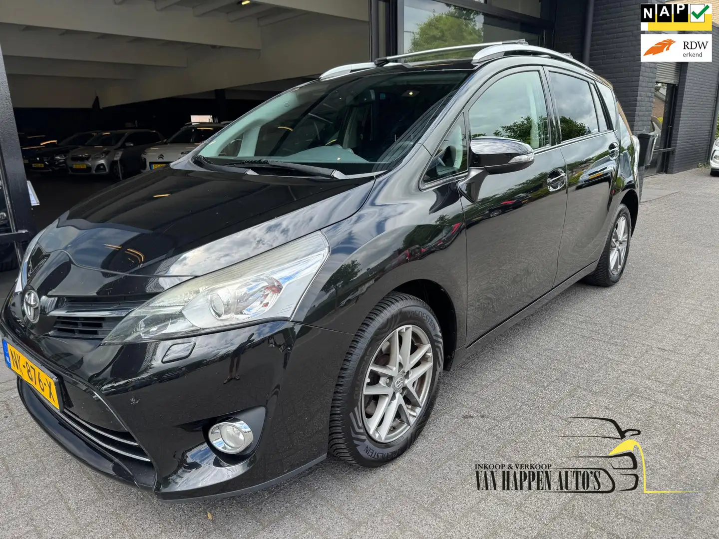 Toyota Verso 1.8 VVT-i Aspiration 7p. Zwart - 1