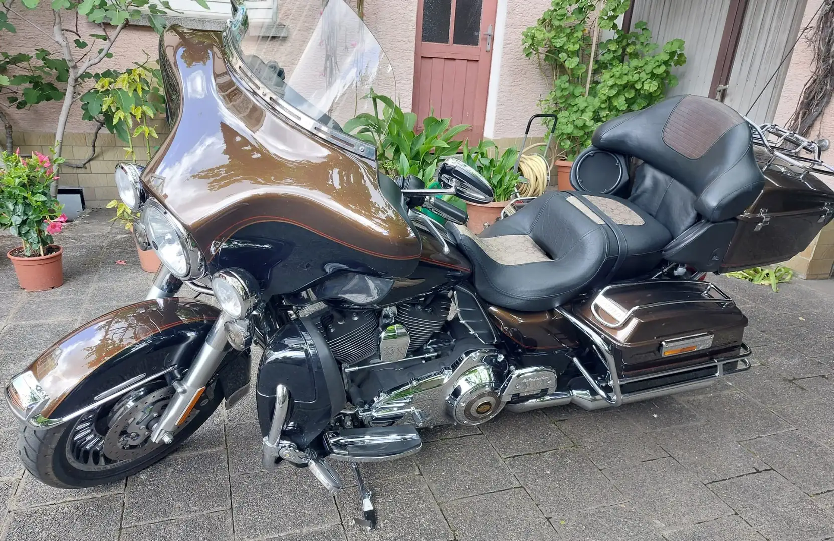 Harley-Davidson Electra Glide Sondermodell 110 Jahre HD Braun - 1