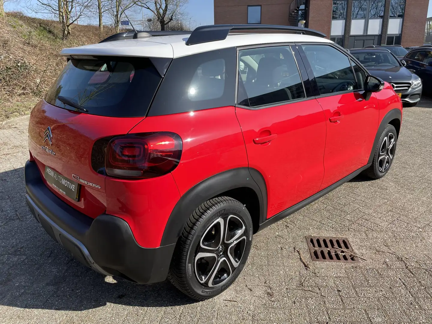 Citroen C3 Aircross 1.2 Feel 82 PK | Navigatie via App | Cruise Contro Rood - 2