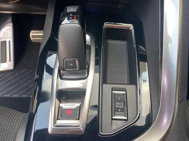 Peugeot 3008 view 12