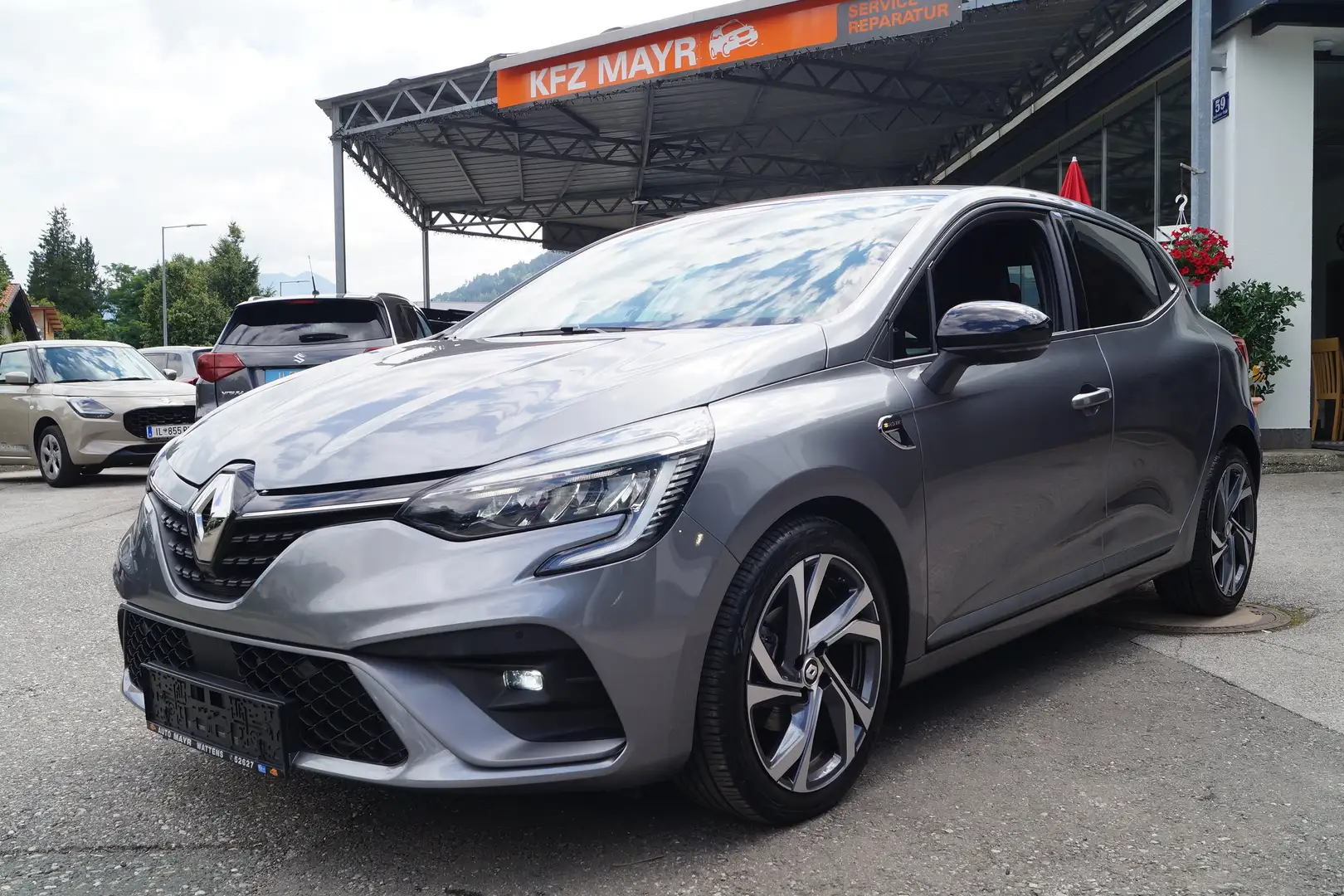 Renault Clio R.S. Line Grau - 1