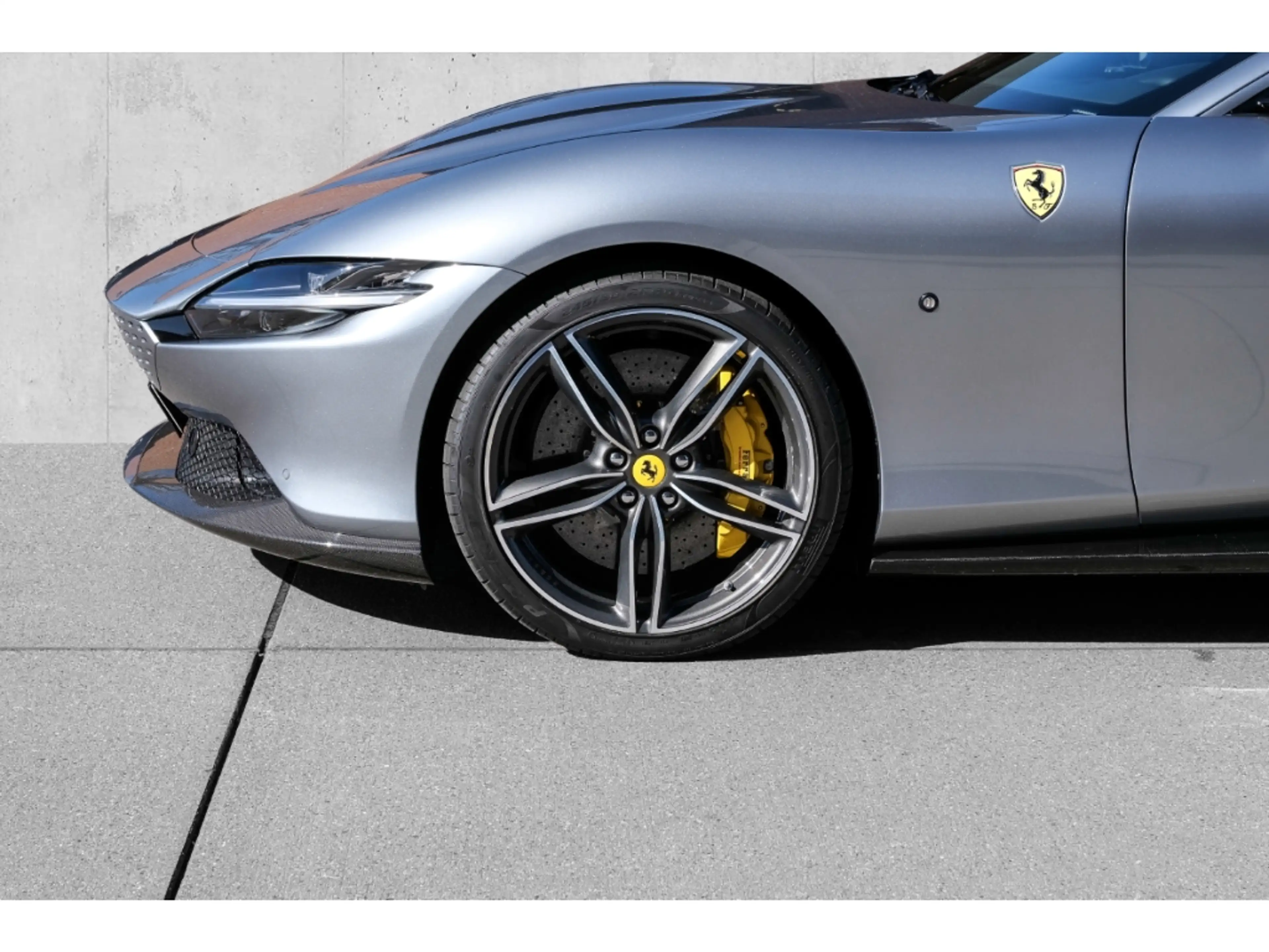 Ferrari Roma *Full-ADAS*Full-Carbon*JBL*Passenger-Display* — photo 10