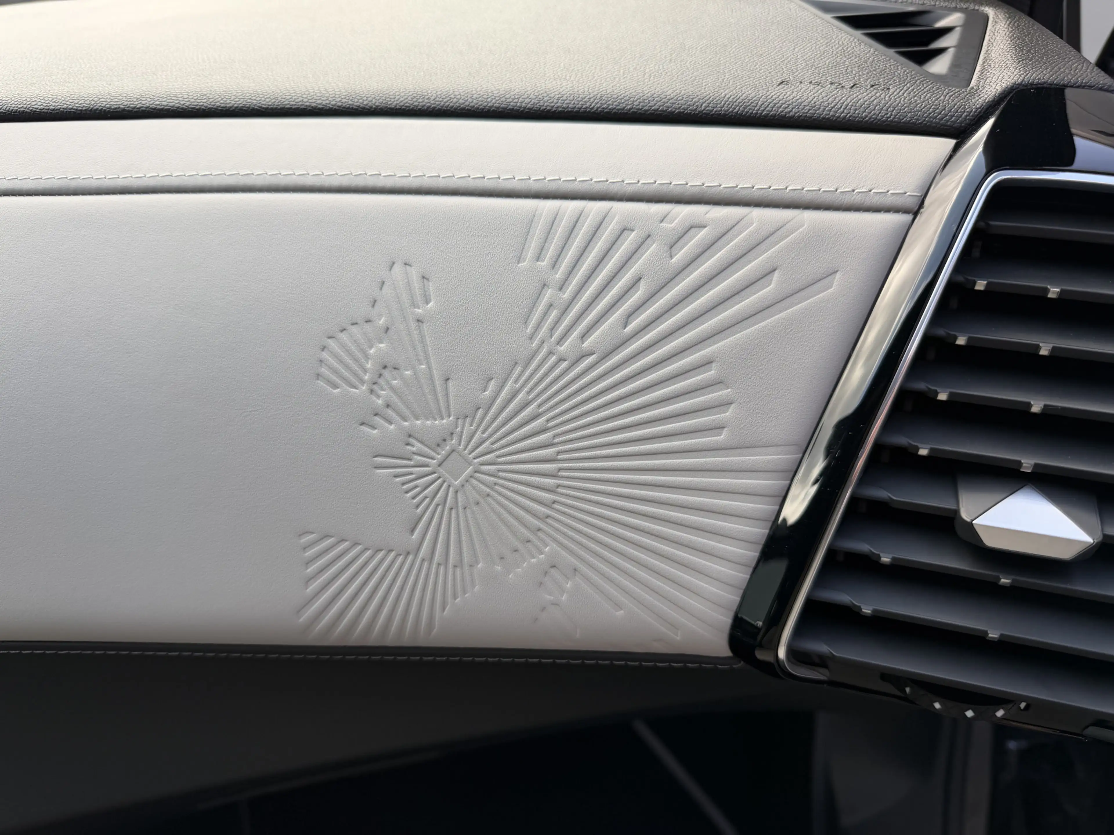 DS Automobiles DS 7 225pk E-Tense Esprit De Voyage (Leder incl verwarm — photo 50