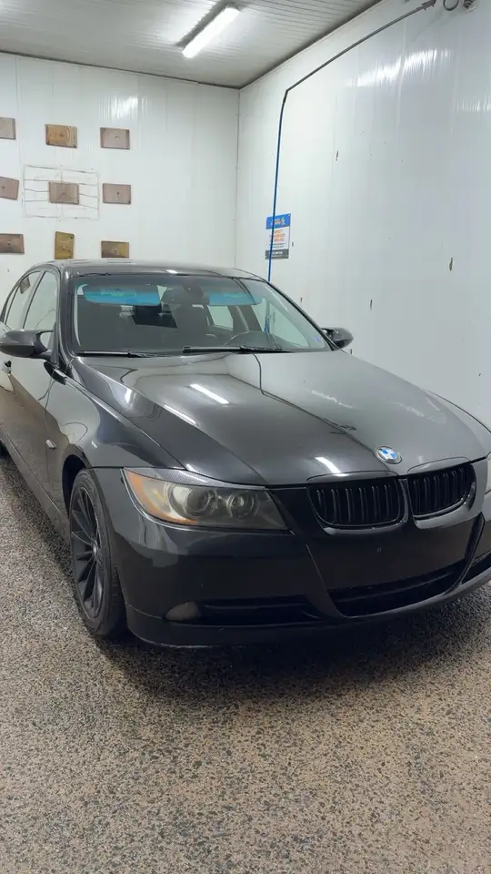 BMW 3 Series снимка BMW 3 Series