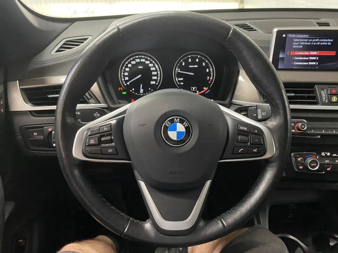 BMW X1 photo BMW X1