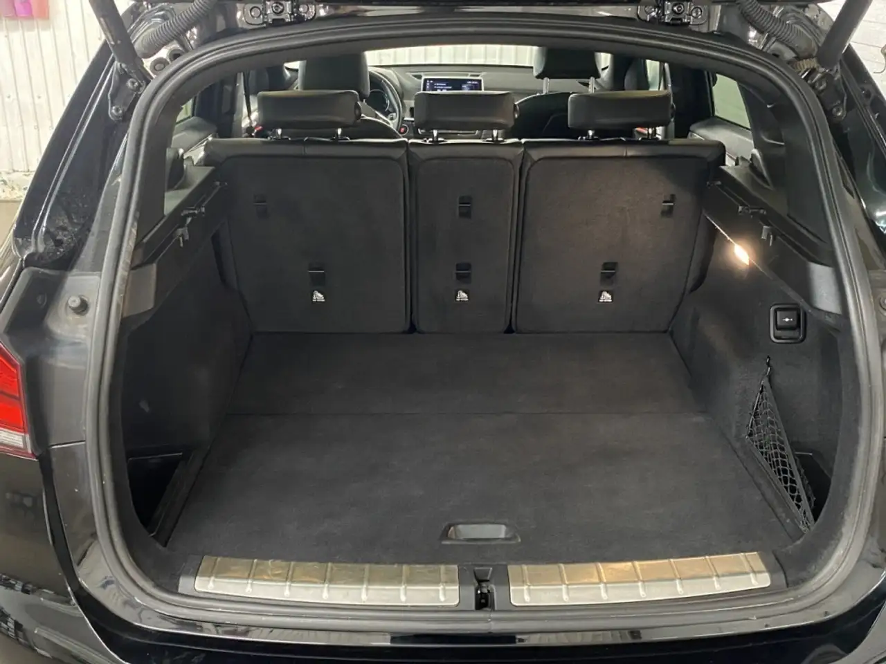 BMW X1 photo BMW X1