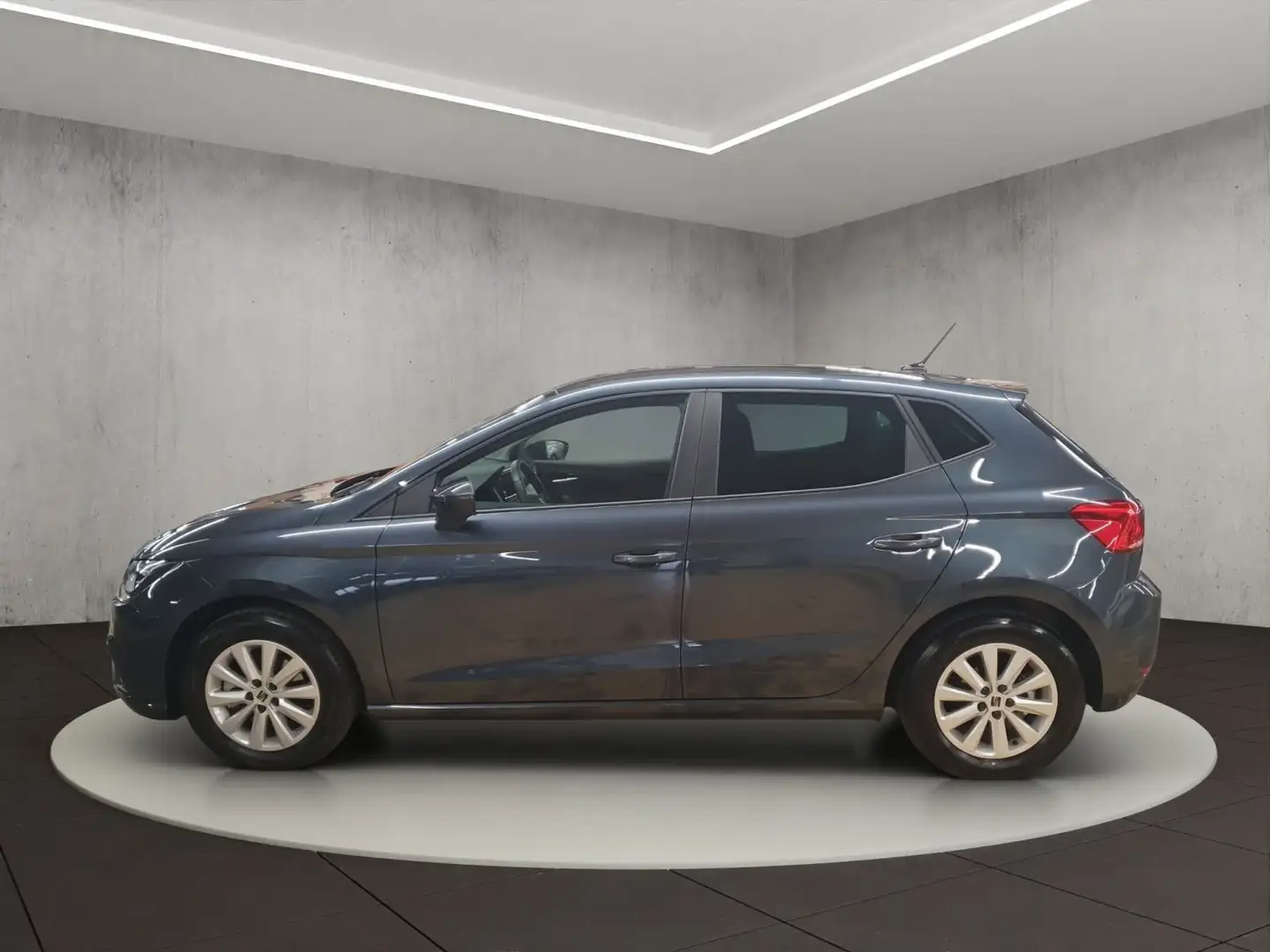 SEAT Ibiza Style Grau - 2