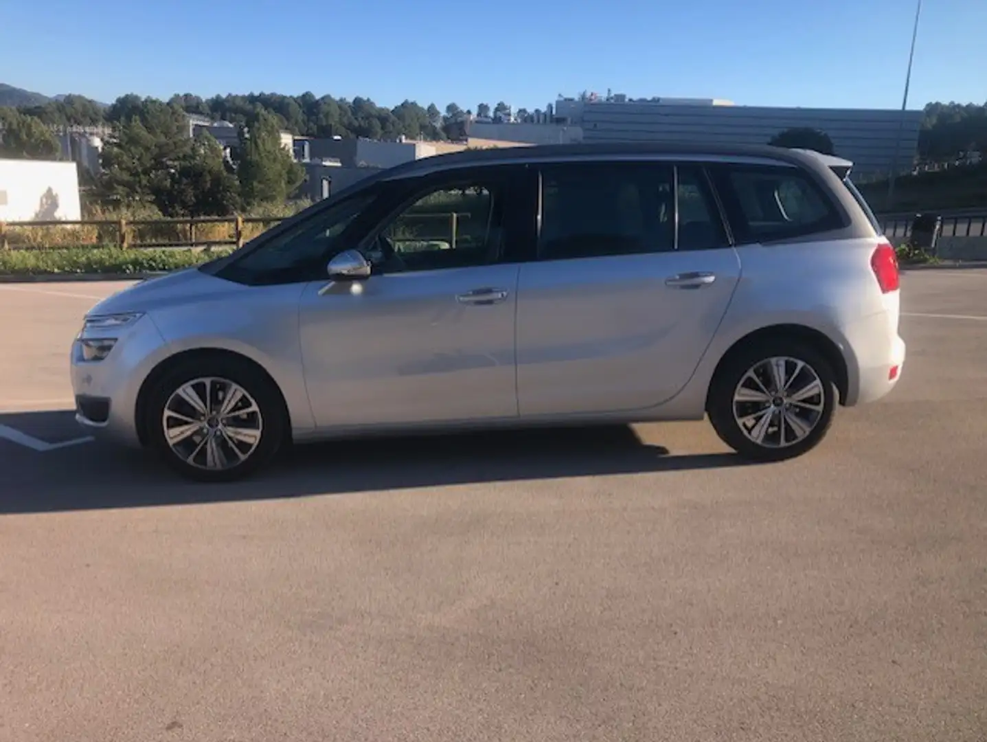 Citroen C4 Grand Picasso 2.0BlueHDi S&S Feel Plateado - 1
