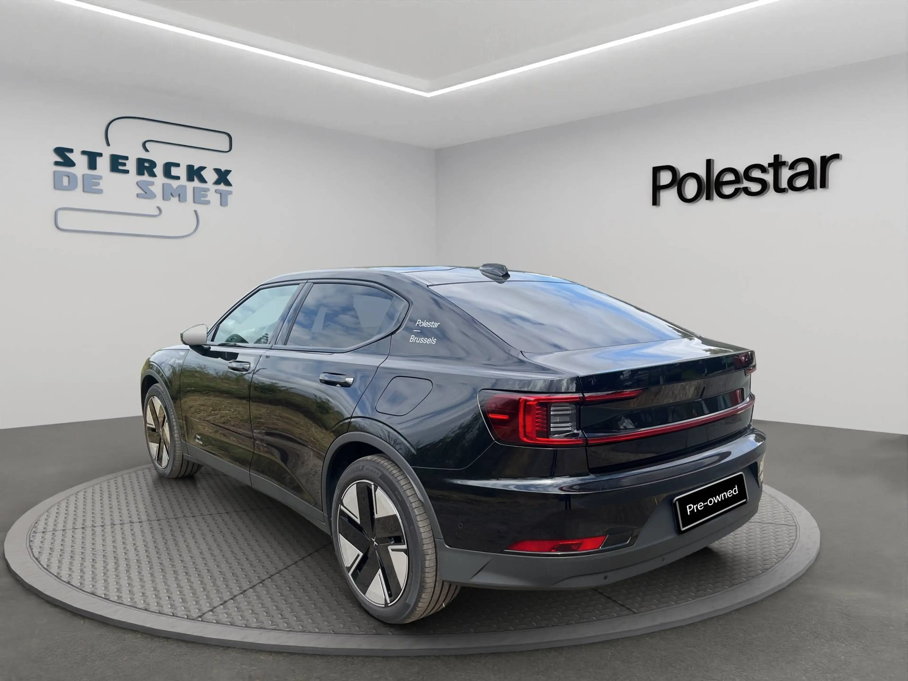 Polestar 2 Polestar 2 82 kWh Long Range Single Motor Business Business — photo 4