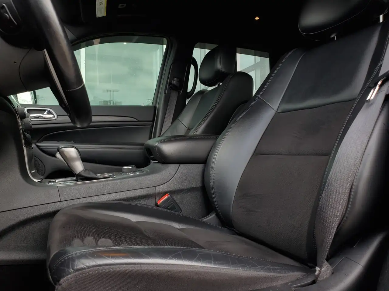 Jeep Grand Cherokee photo Jeep Grand Cherokee