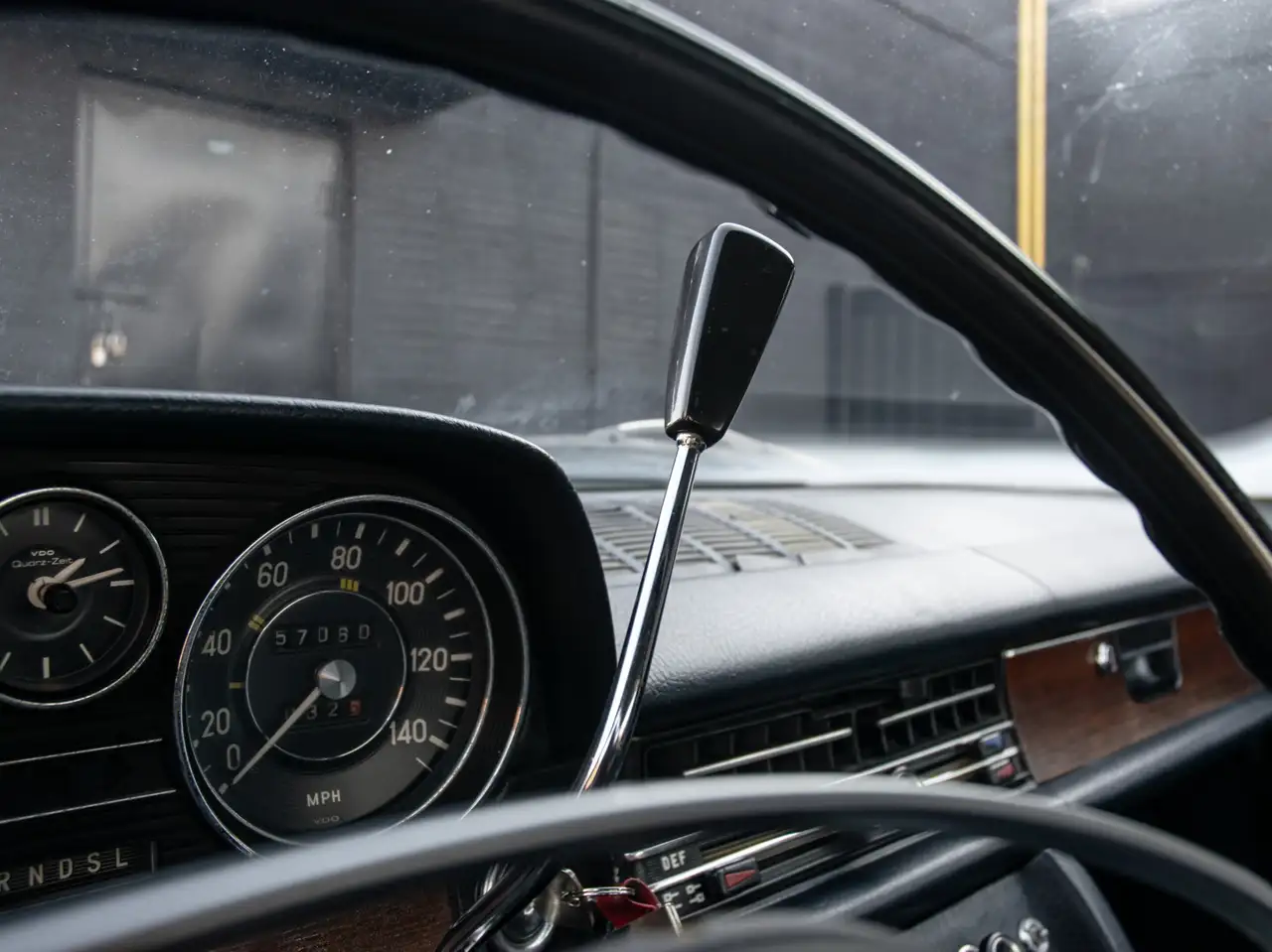 Mercedes-Benz 250 photo Mercedes-Benz 250