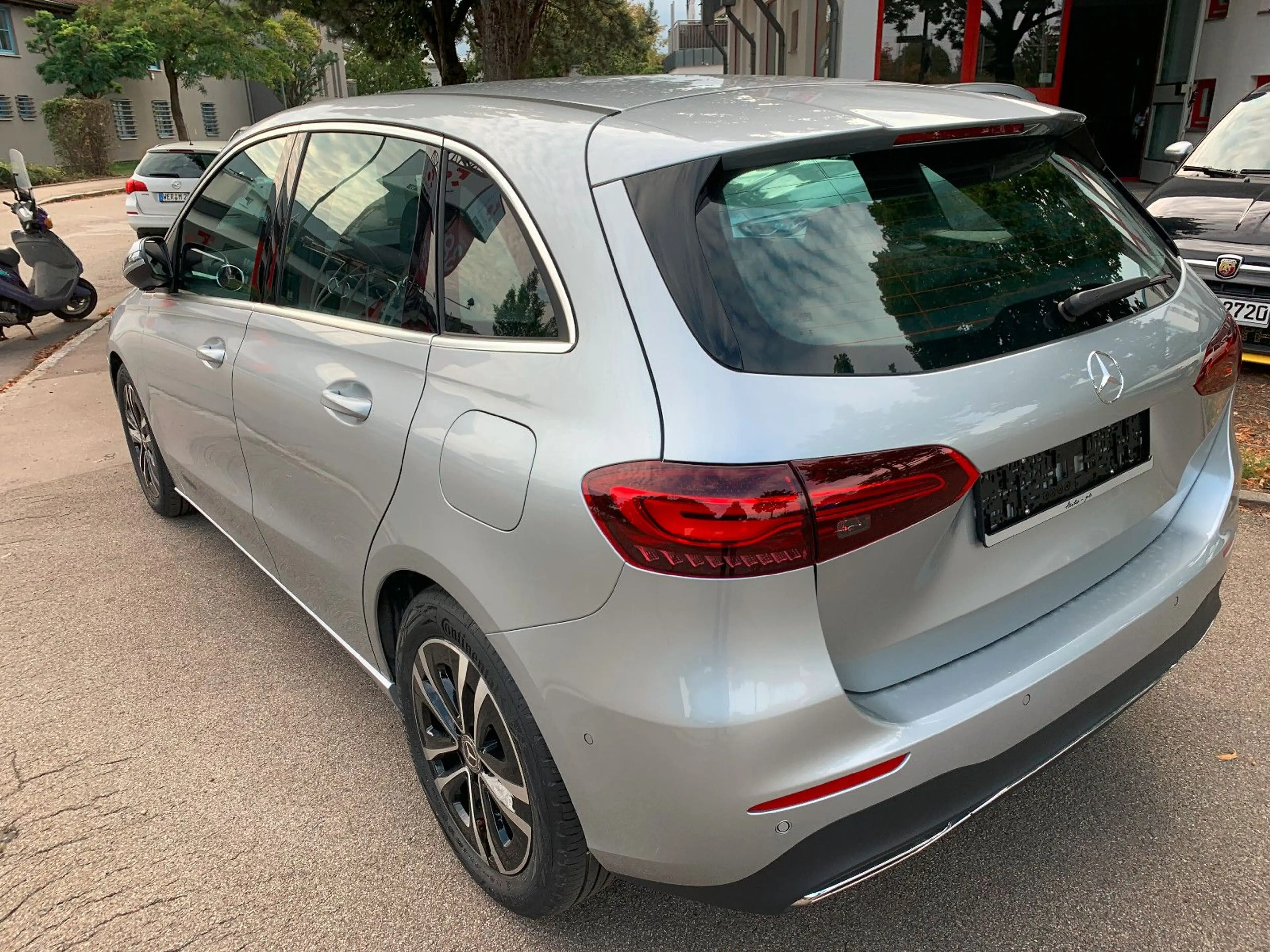 Mercedes-Benz B 220 4MATIC*Progressive* — photo 5