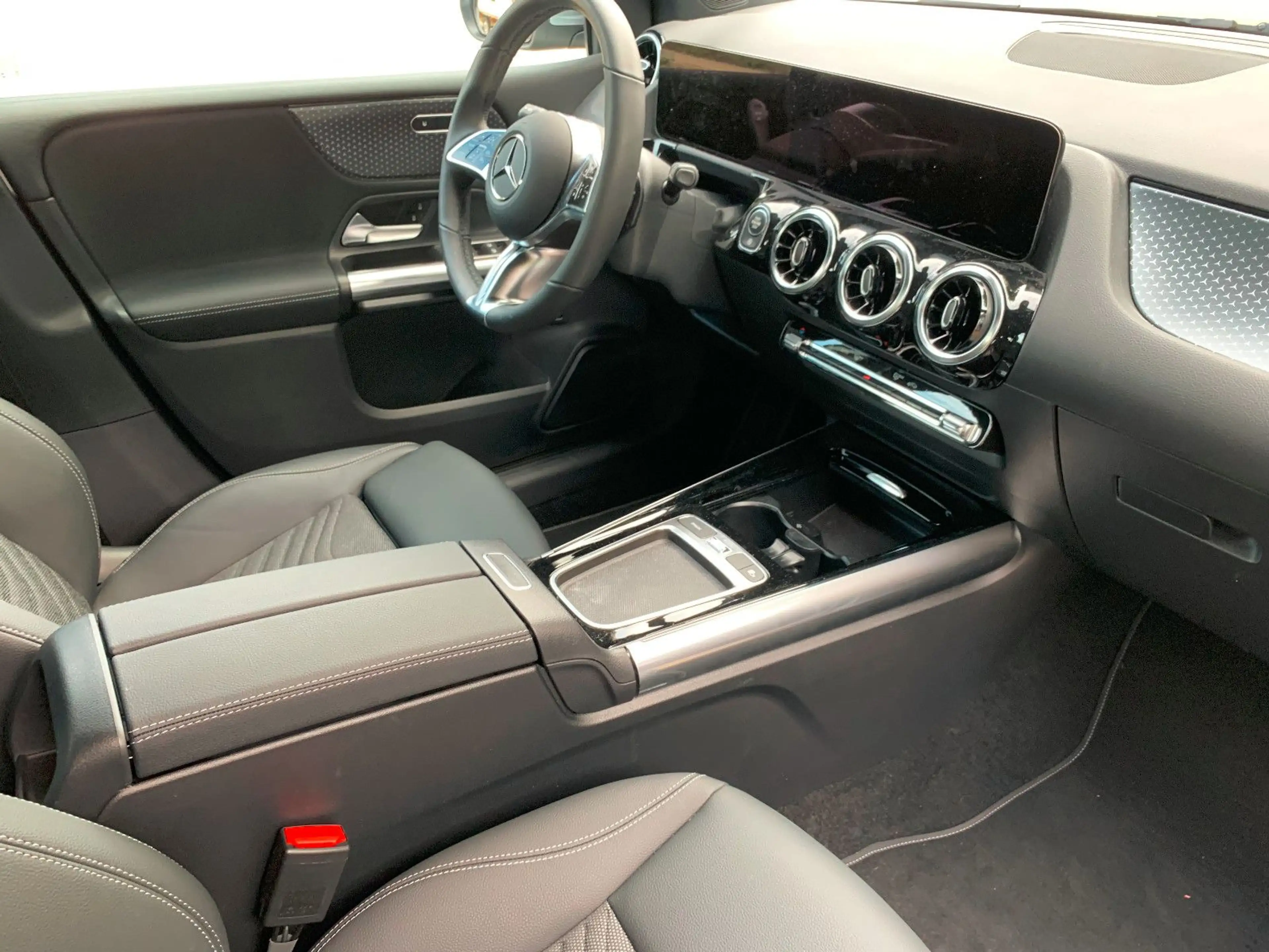 Mercedes-Benz B 220 4MATIC*Progressive* — photo 13