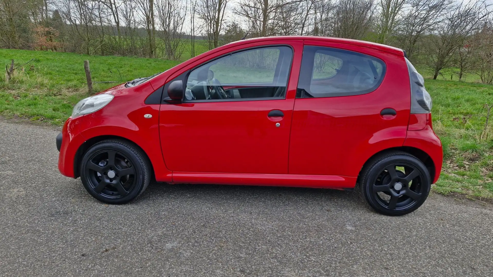 Citroen C1 1.0-12V Séduction 68PK | Rijklaarprijs | Stuurbekr Rojo - 2