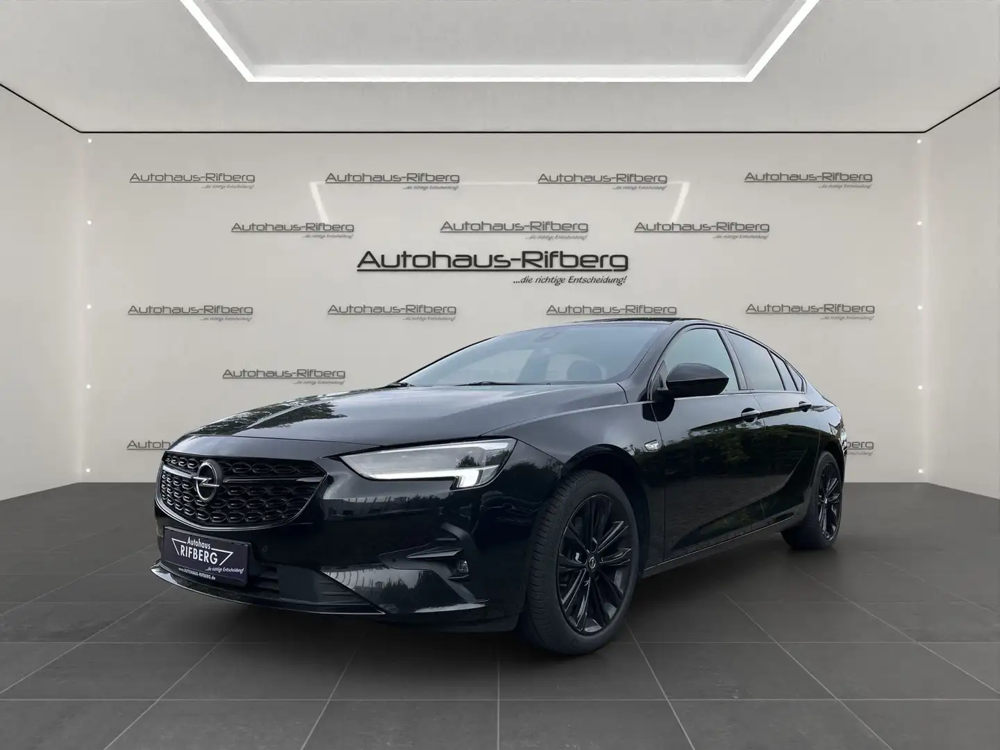 Opel Insignia 2.0 CDTI Ultimate OPC LINE/AHK/HUD/LED Noir - 1