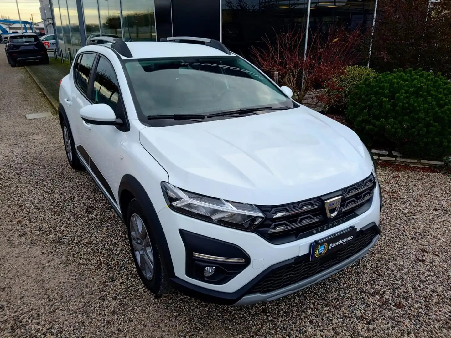 Dacia Sandero Stepway 1.0 TCe ECO-G Comfort Blanc - 2