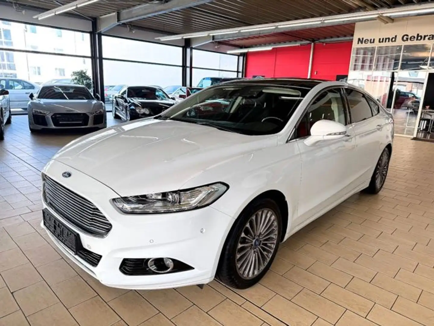 Ford Mondeo 1.5 TITANIUM *KLIMAAUT+LED+PANO+NAVI+18* Weiß - 2