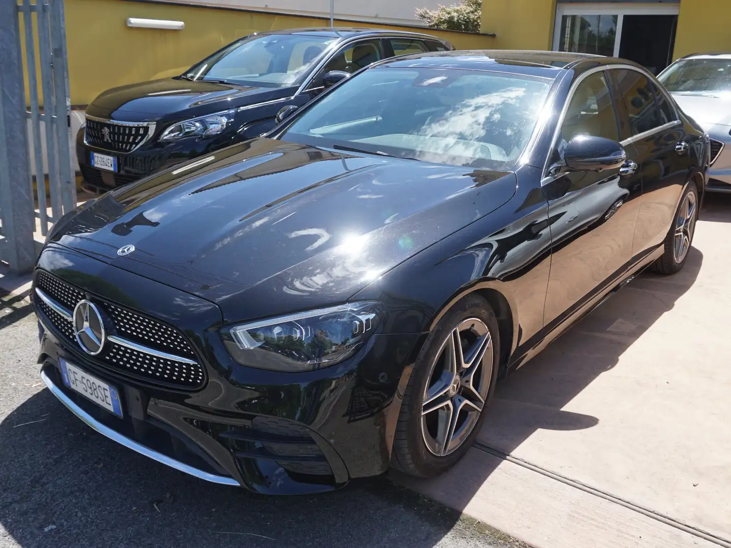 Mercedes-Benz E 220 E 220 d Premium Plus auto TETTO APRIBILE Noir - 2