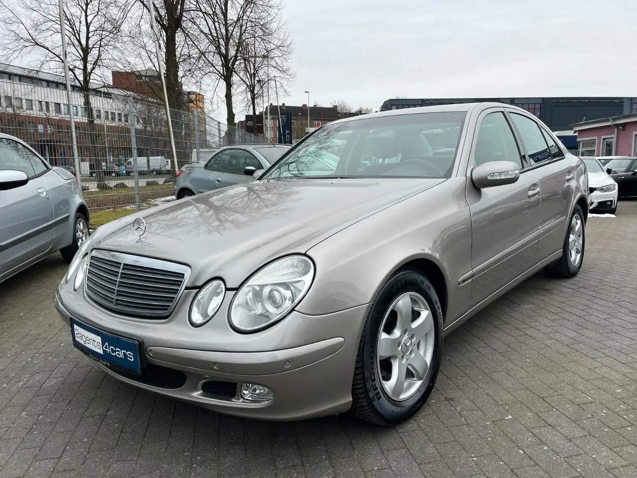 Mercedes-Benz E 280