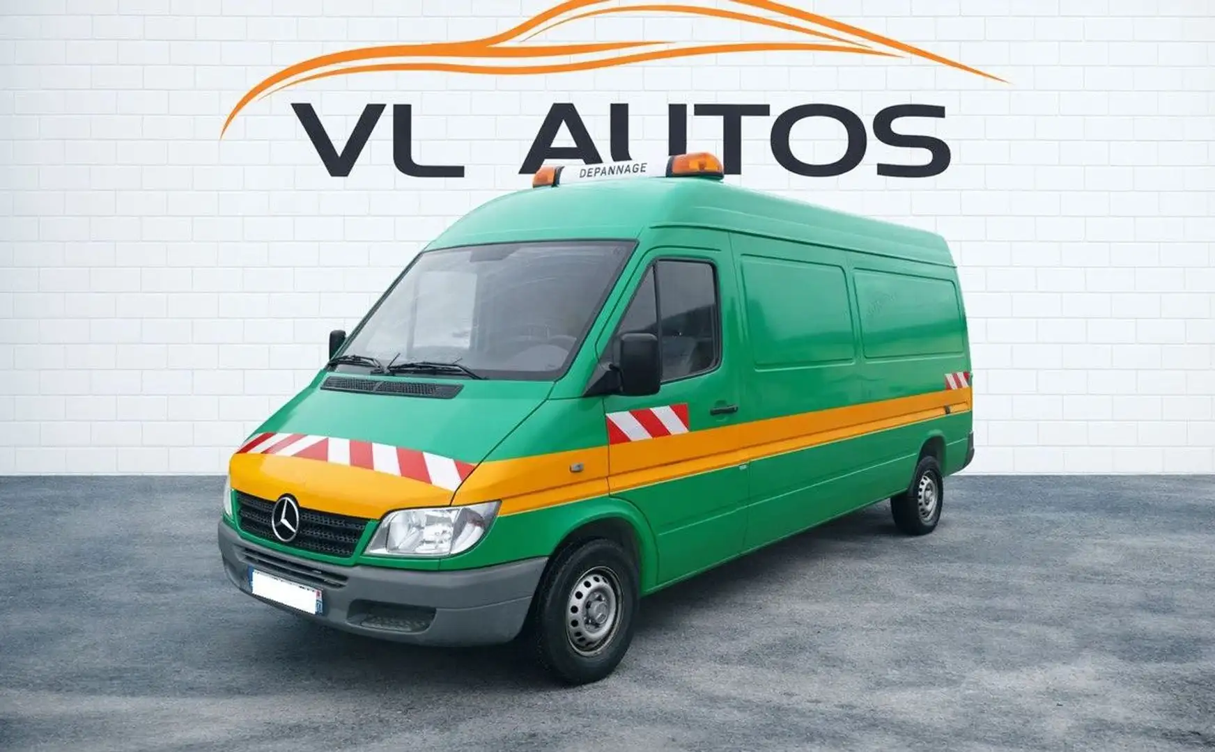 Mercedes-Benz Sprinter 313 CDI 129 cv Année 2006 Grün - 2