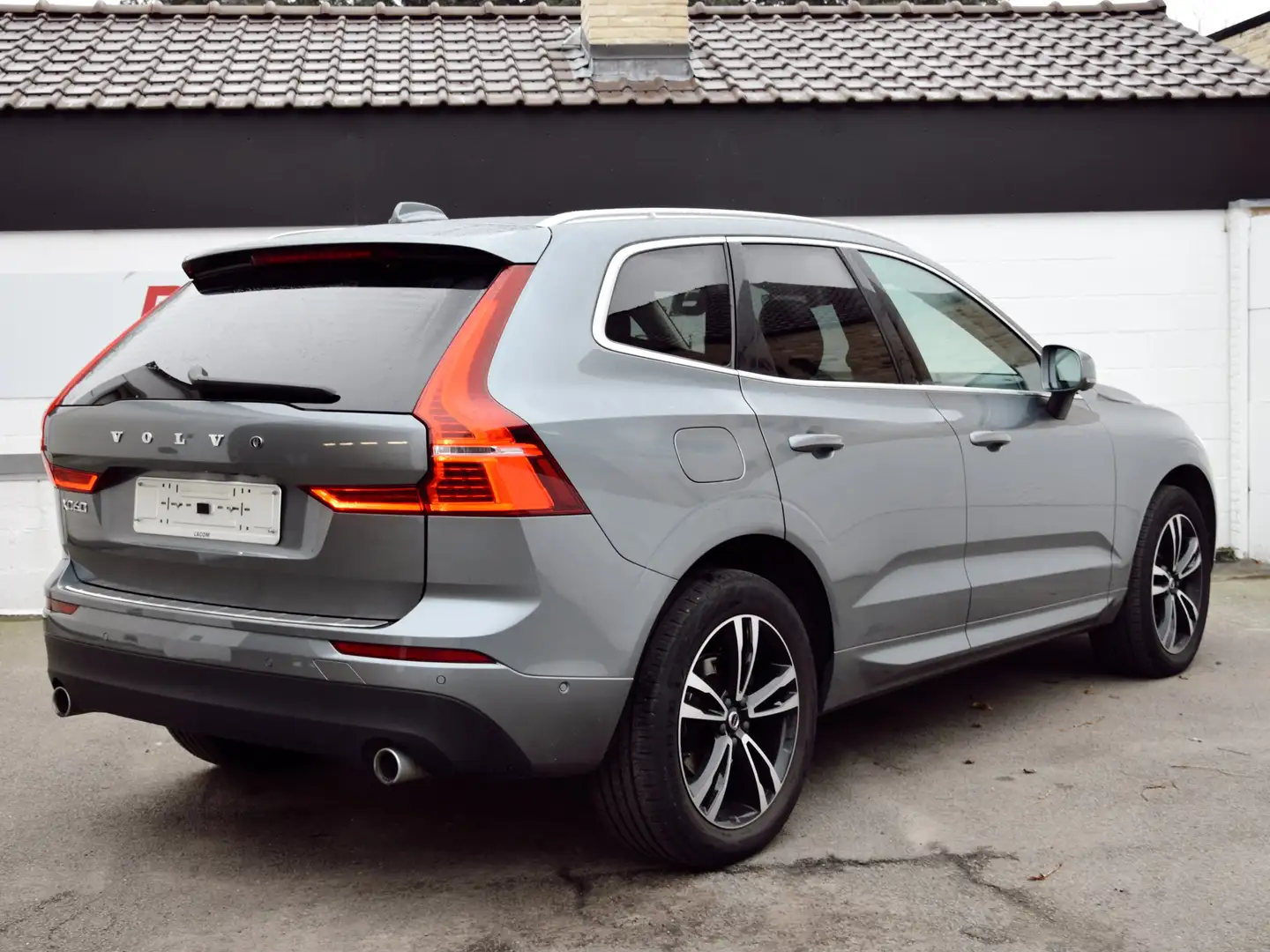 Volvo XC60 XC60 2.0 D4 Inscription Geartronic AdBlue Gris - 2