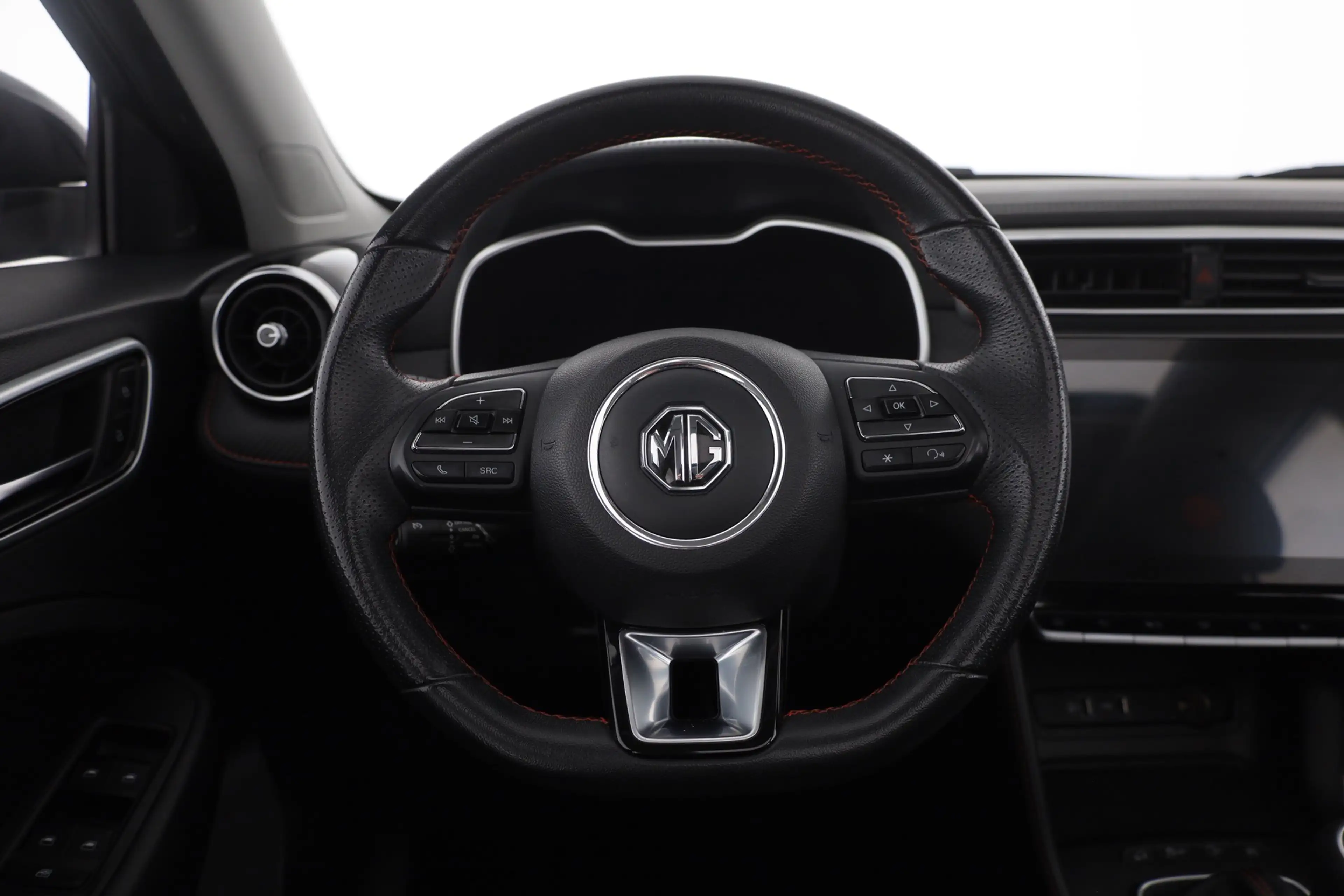 MG ZS 1.0 T-GDI Luxury LED Navi 360° — photo 15