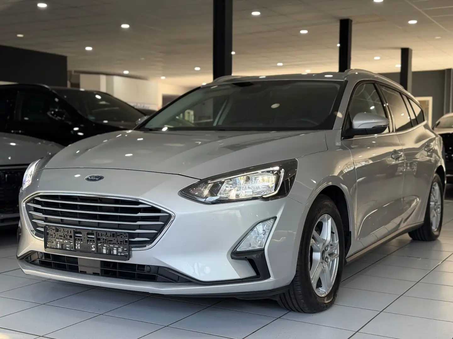 Ford Focus Turnier C&C 2.0 *KAMERA*ACC*WINTER*LED* Argent - 2