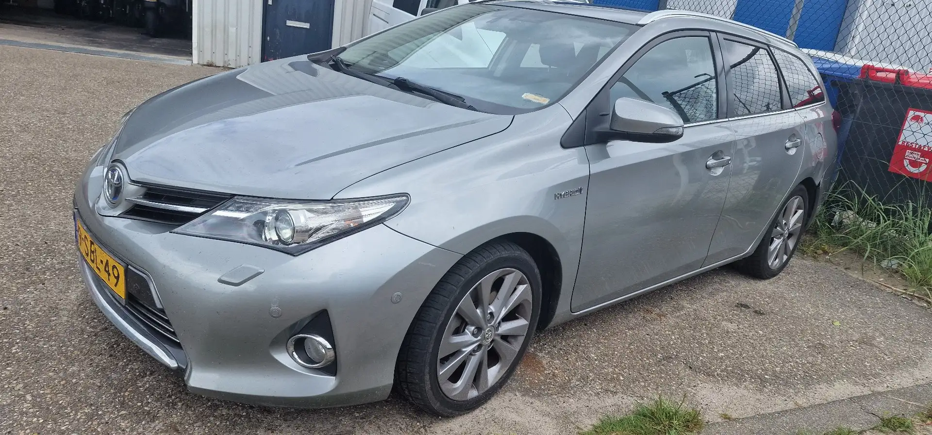 Toyota Auris 1.8 Hybr. Lease Pro Grey - 1