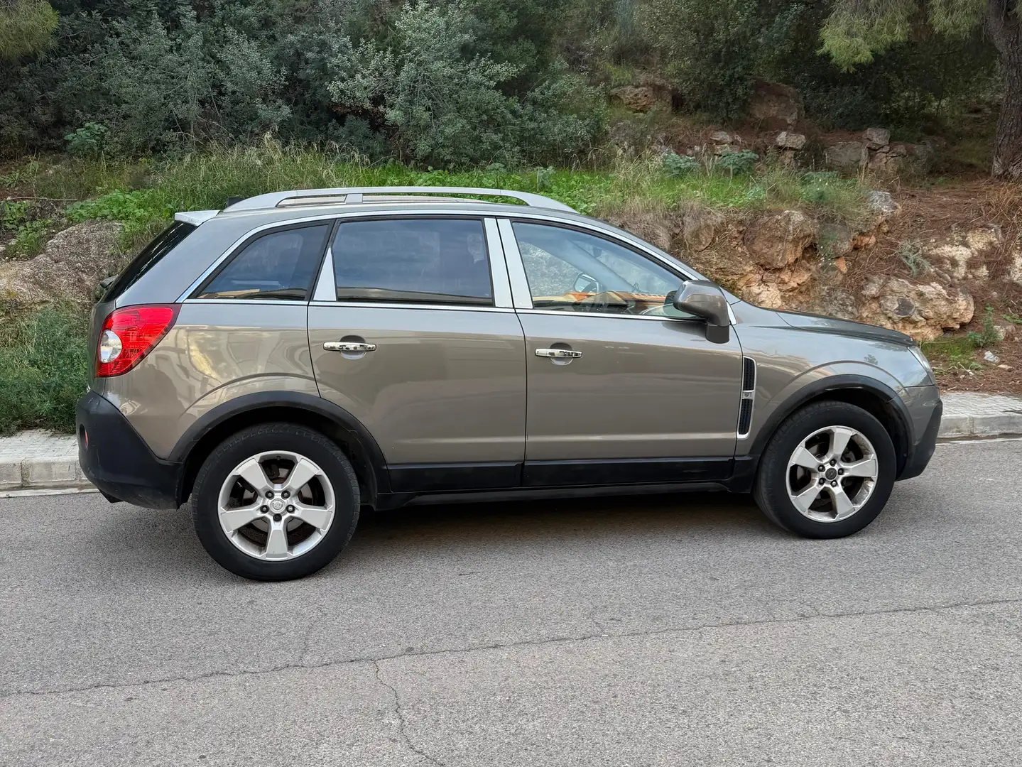 Opel Antara Cosmo Antara 2.0CDTI 16v Cosmo Aut. Gris - 1