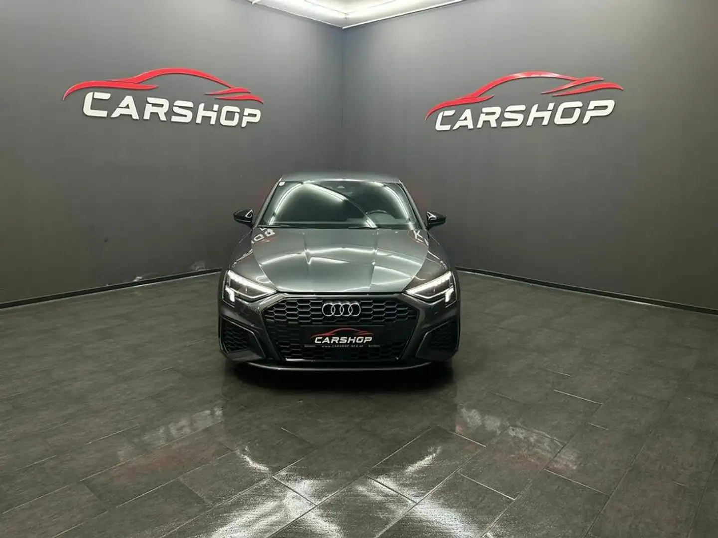 Audi A3 35 TFSI S line Gris - 1