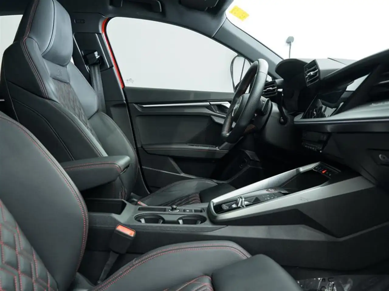 Audi S3 снимка Audi S3