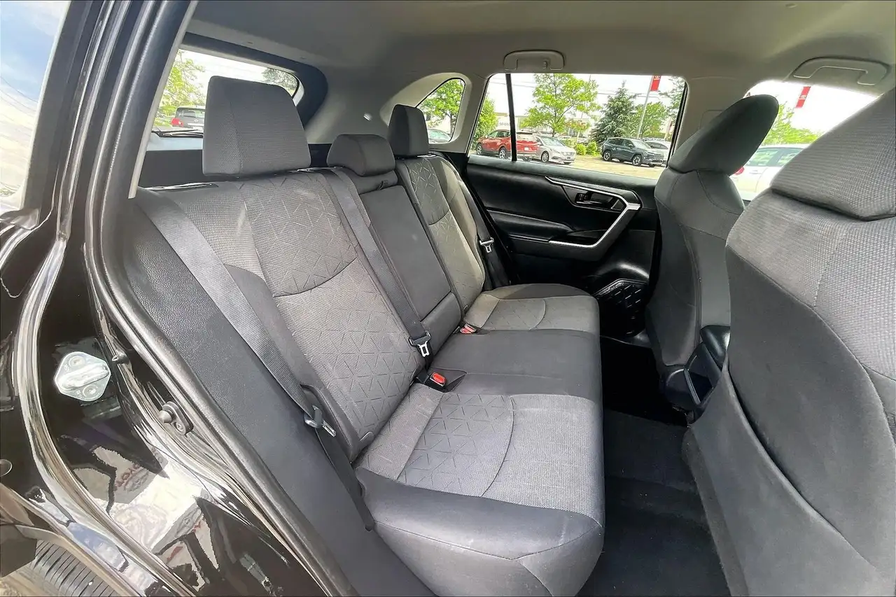 Toyota RAV 4 снимка Toyota RAV 4