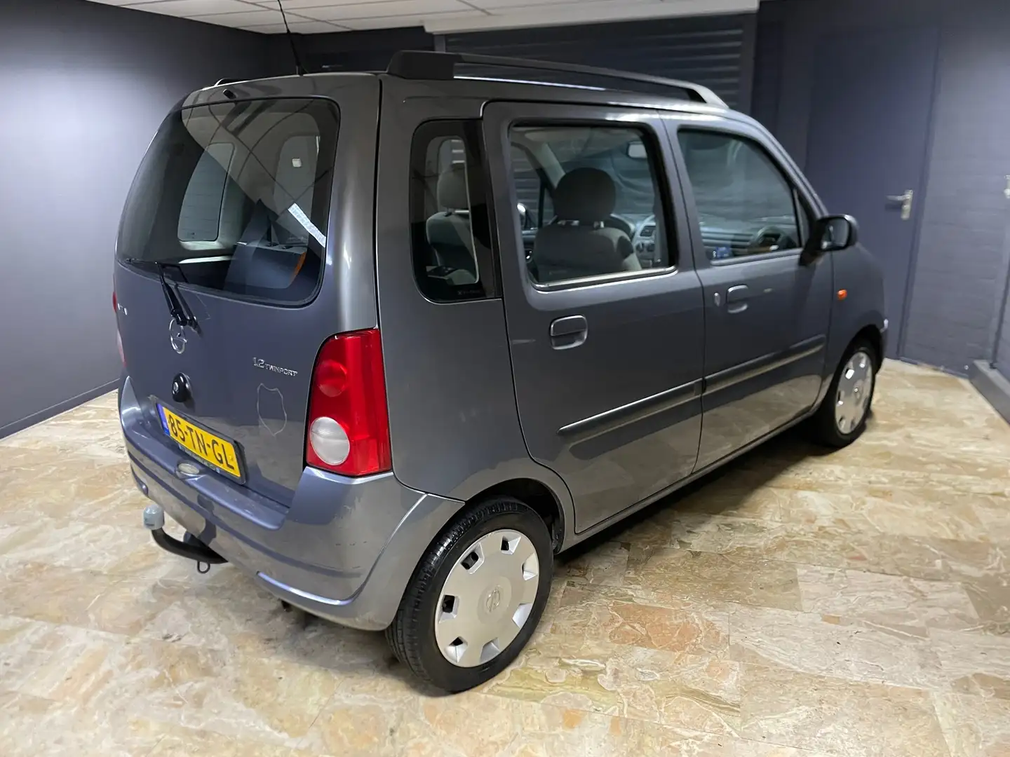 Opel Agila 1.2-16V Flexx Airco 66000 KM Grijs - 2
